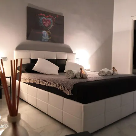 Oda ve Kahvaltı Del Corso 3*